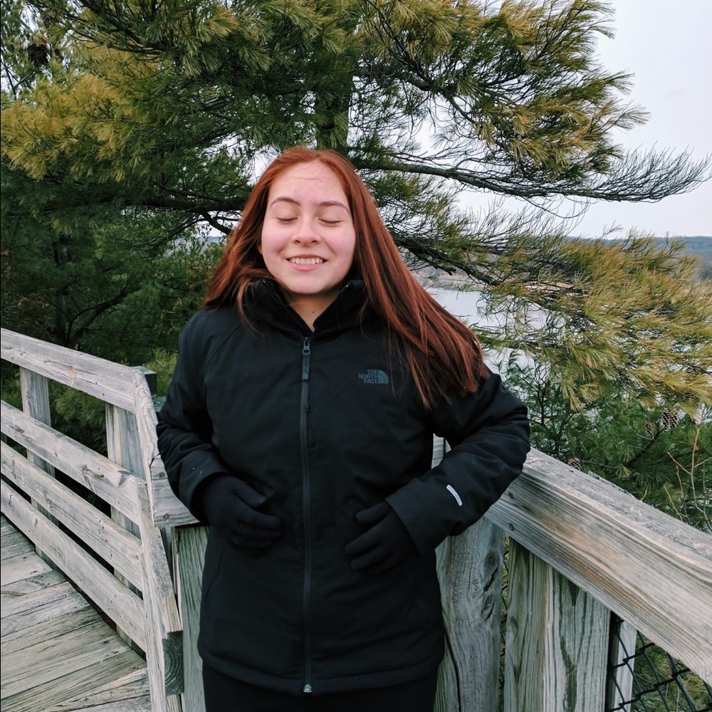 Meet your Posher, Jean